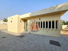 New Villla 3 Bed room All Master room Wardrobe big hall maids room parking yard 100k,