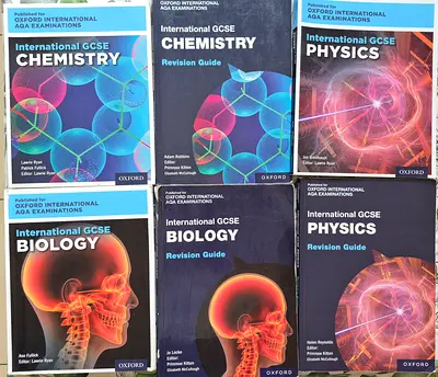 Year 10/11 IGCSE TEXTBOOKS Triple Sciences with Revision Guides, past paper books, Math,Business, IC
