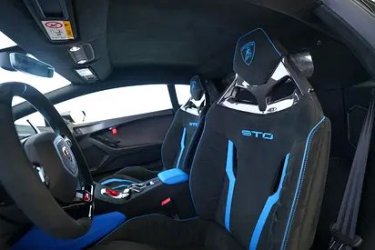 2022 Lamborghini HURACAN — миниатюра 9