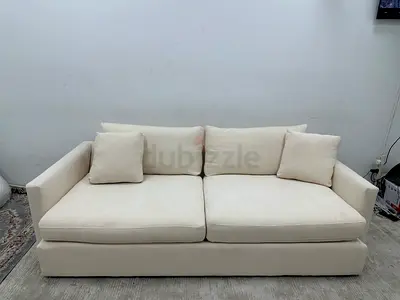 Selling brand new condition crate&barrel three seater sofa