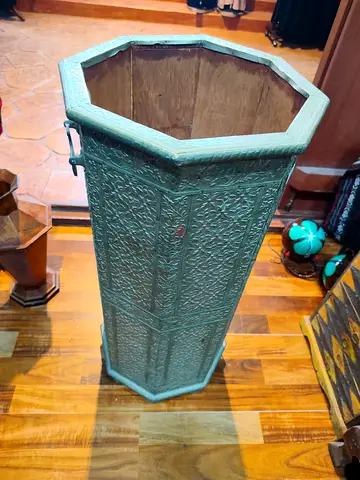 Vintage Carved Stand 69cm height