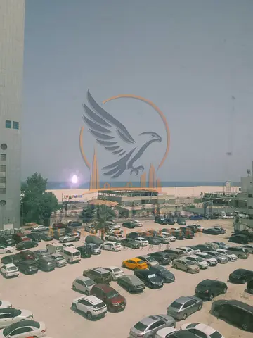 للإيجار السنوي  شقة غرفة وصالة في النخيل 2 عجمان  2 حمام مطبخ واسع تشطيب نظيف بناية نظيفة وهادئة مدخل أنيق جاهزة للسكن الفوري