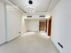 Brand New | Italian Design | Closed Kitchen
