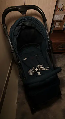 Lightweight and foldable standard baby stroller in good condition