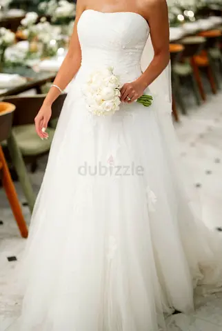 White Strapless A-line Wedding Dress