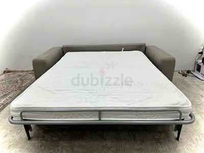 As perfect condition Natuzzi sofabed