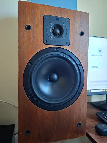 Kef C series c60 vintage bookshelf speaker.