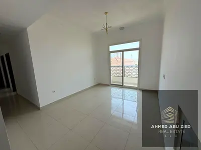 2 حمامات، _ بلكونة بإطلالة مفتوحة، _ مساحة واسعة، _ للإيجار السنوي في المويهات 2 بالقرب من محمد بن زايد