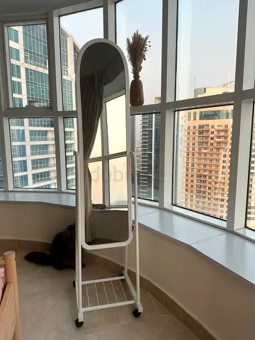 Mirror white
