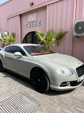 Bentley Continental GT W12 2014 | GCC Specs | Pristine Condition