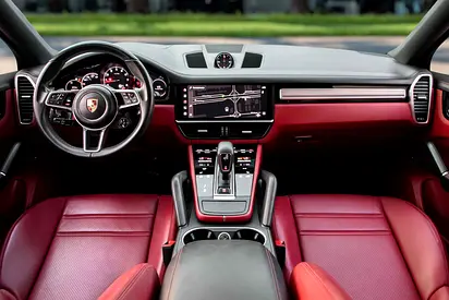 2023 Porsche CAYENNE 照片 8