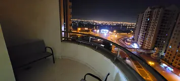 Room for rent with sea view balcony - horizon tower