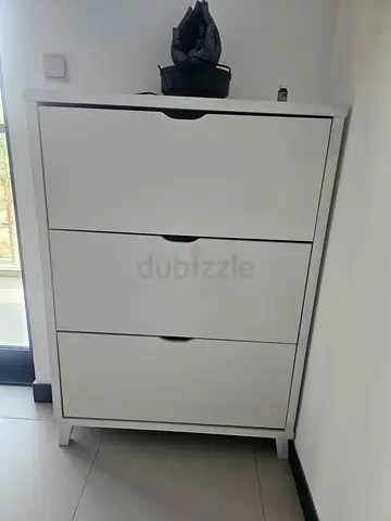 White 3-Drawer Chest / Dresser - Compact Storage