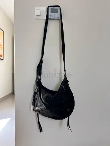 MARC NEW YORK black leather women’s handbag