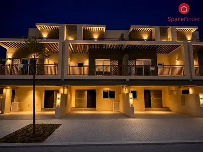 4Bed Townhouse | Spacious Layout | Brand New