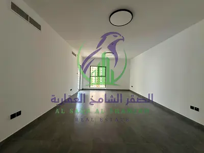 شقه ثلاث غرف وصاله شامل تصديق العقد للايجارالسنوي فى منطقه المجازثلاثه بأمارة الشارقه جيم مجاني مسبح مجاني 2 باركينج مجاني كيدز أريا وروف مخصص للجلوس