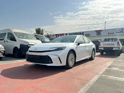 2025 Toyota CAMRY 照片 3