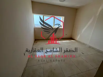 تاني ساكن غرفتين وصالة اطلالة مفتوحة ببلكونة بباركن مجانا في أجمل ابراج الشارقة شامل جميع الخدمات بتشطيب حديثة ومساحات واسعة.