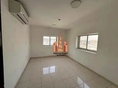 Best Offer! Muwaileh Commercial Mein 2BHK Apartment Sirf 40,000 Rent - 4 Cheques!
