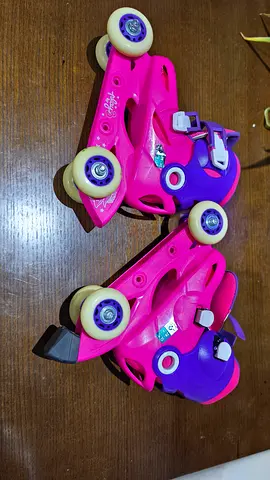 Decathalon roller skates pink 2 days used