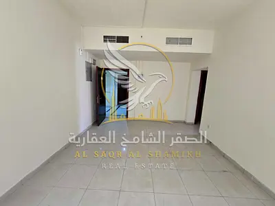 اكبر مساحه غرفتين وصاله النباعه مساحه كبيره علي الشارع العام
