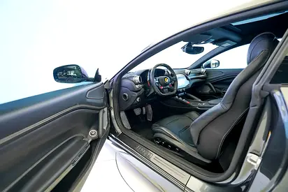صورة 6 لـ 2019 Ferrari GTC4 LUSSO