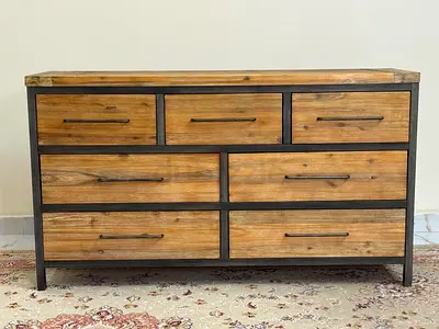 Solid wood Dresser with 7 Drawers