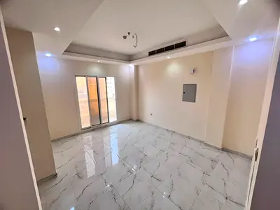Master bedroom 2 bathrooms Large area Prime location Excellent layout High-end finishes
