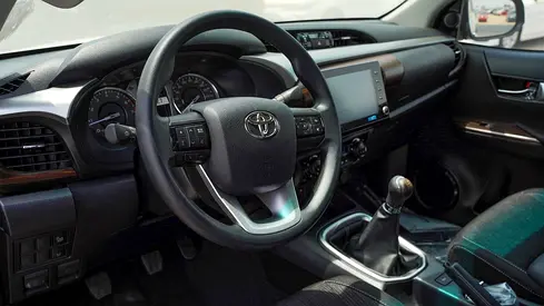 2026 Toyota HILUX 缩略图 9