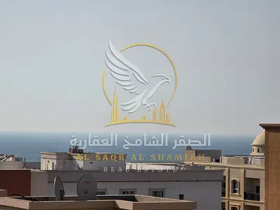 غرفة وصالة باركن مجانى غرفة غسيل بلكون اطلاله بحرية جانبية الغرفة ماستر وبها خزائن بالحائط صالة بباب منفصل مساحات واسعه