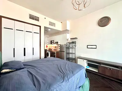 Spacious Studio Apartment | Pool & Gym