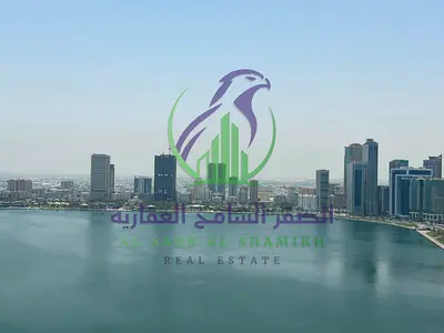للإيجار السنوي شقة فاخرة 4 غرف وصالة بإطلالة بحرية كاملة في المجاز 3