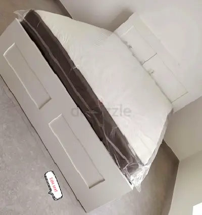 IKEA brimness king size bed with headboard+ 4 big storage drawers underneath with IKEA mattress 180×