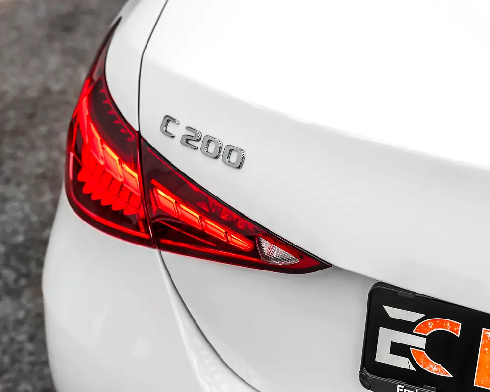 Mercedes-Benz C-Class 2024