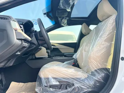 2025 Toyota CAMRY 照片 10