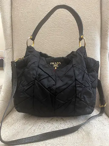 AUTHENTIC PRADA TESSUTO NYLON TOTE BAG.