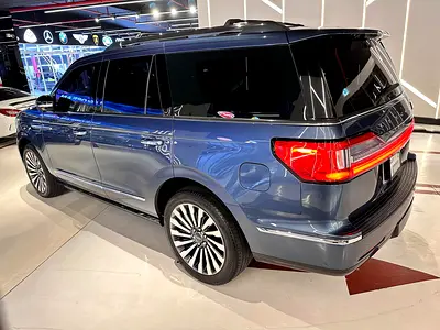 صورة 2 لـ 2018 Lincoln NAVIGATOR