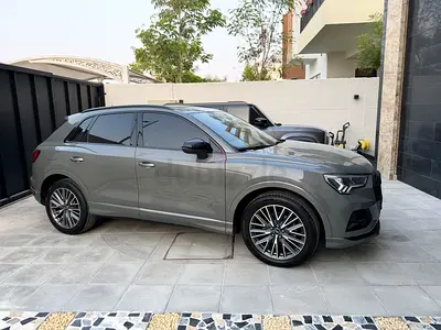 Audi Q3 35 TFSI S line 2024 - GCC - Brand New Condition