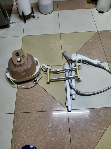 Handheld Garment Steamer with Base Unit - NEW