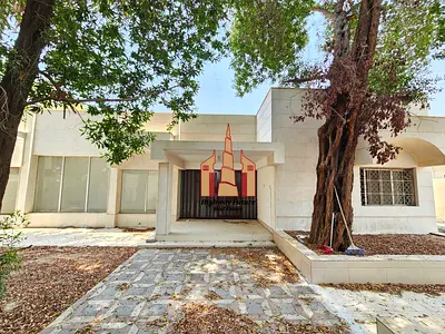 4 Bed room Hall Majlis maids room gardan in shahba area