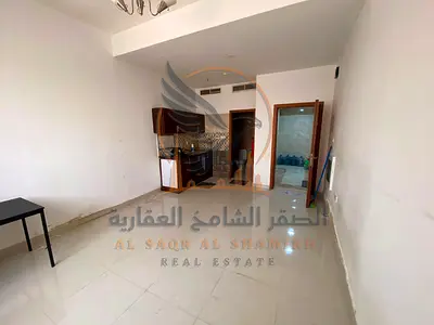 استديو مساحة كبير تكييف مركزي على شارع الشيخ عمار