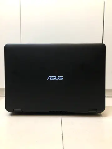 Asus laptop - good condition, working
