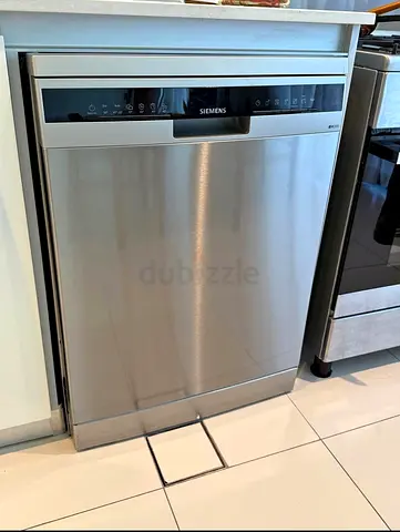 Siemens iQ 300 dishwasher with WiFi connected