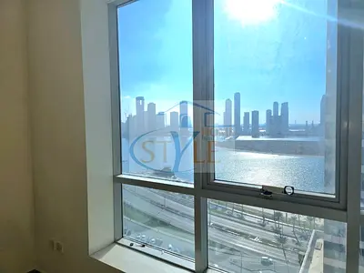 Apartment in Al Khan, 2 bedrooms, 650,000 dirhams