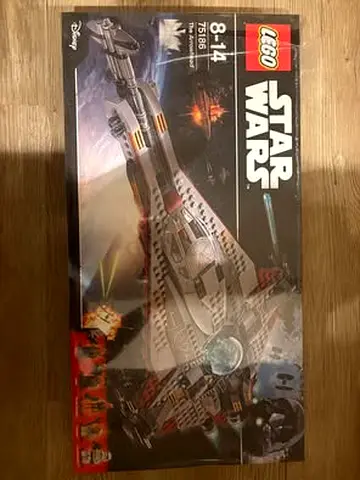 BRAND NEW RARE LEGO 75186 STAR WARS  THE ARROWHEAD