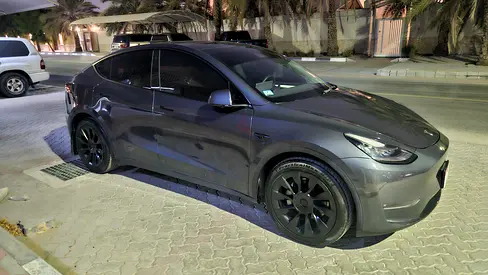Tesla Model Y Long Range 2023 - American Specs -  - Pristine Condition