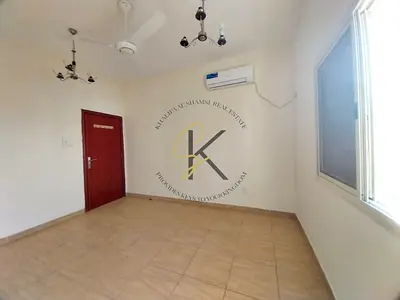 CLOSE TO SAFARI MALL FAMILY BUILDING 1BHK SEPLAT AC ONLY 30K WITH BULCONEY TODAY BIG OFFER PARIM LOCATION MUWAILIAH AREA SHARJAH