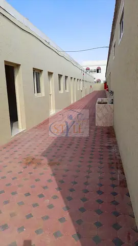 للبيع سكن عمال في منطقة الصجعة الصناعية – الشارقة