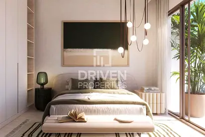 Quick Deal | Park and Waterway Views | Big layout