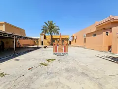 6Bed room Hall Majlis Maids room wachman room big yard parking very big villa